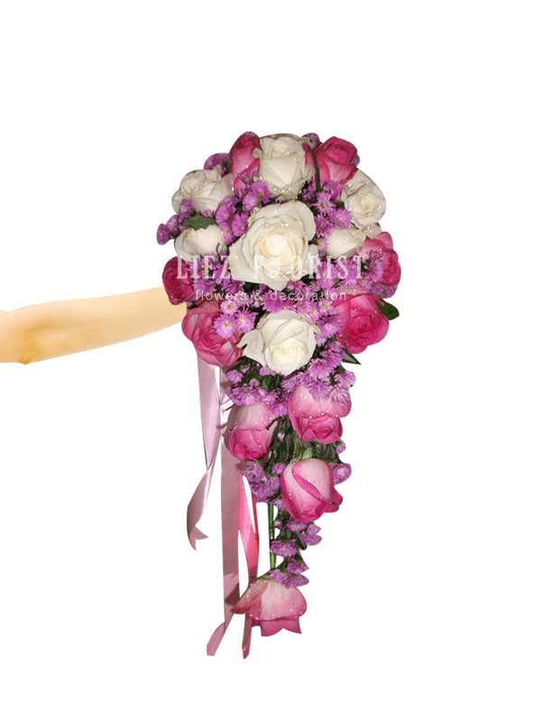 Hand Bouquet Pernikahan (Kode : BN 01)